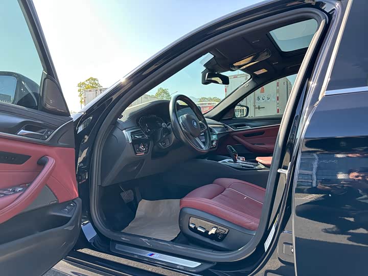 BMW 5 Series Hybrid 2022 2022款 改款二 535Le 先锋版M运动套装