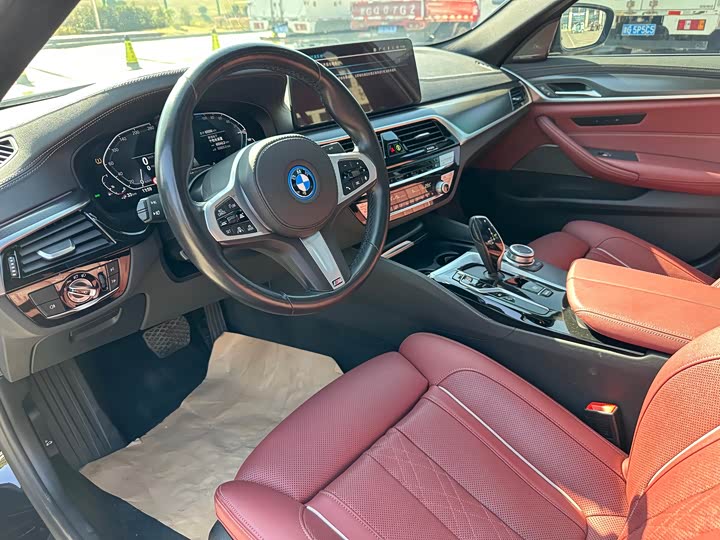 BMW 5 Series Hybrid 2022 2022款 改款二 535Le 先锋版M运动套装