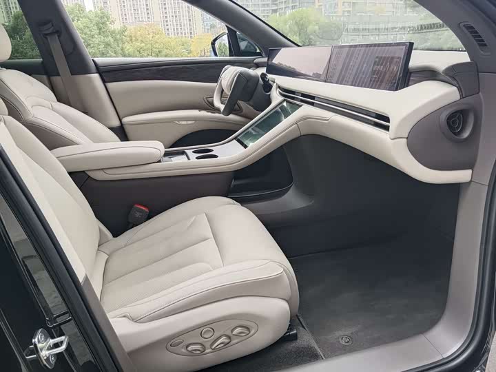 IM motors LS7 2025 2025款 焕新版 Ultra