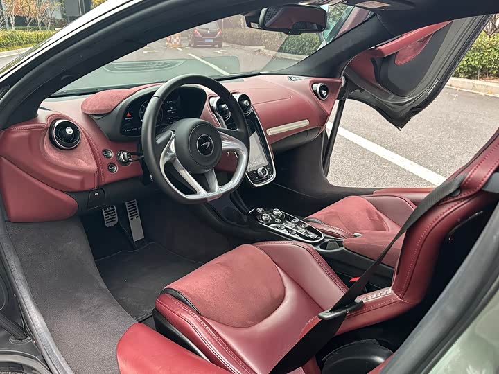 McLaren GT 2023 2023款 4.0T 标准型