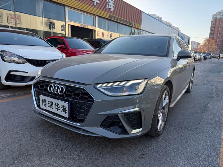 Audi A4 2021 2021款 Avant 先锋派 40 TFSI 时尚动感型