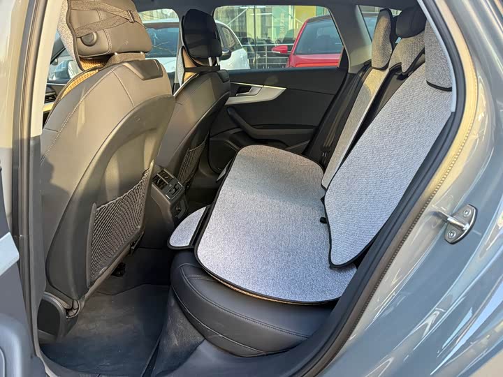 Audi A4 2021 2021款 Avant 先锋派 40 TFSI 时尚动感型