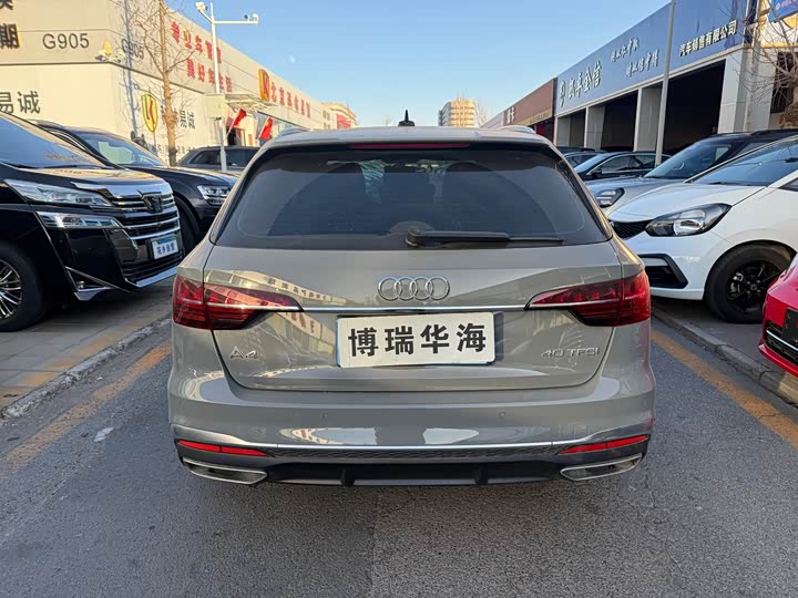 Audi A4 2021 2021款 Avant 先锋派 40 TFSI 时尚动感型