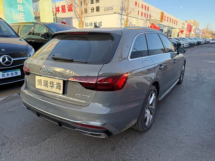 Audi A4 2021 2021款 Avant 先锋派 40 TFSI 时尚动感型