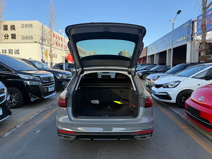 Audi A4 2021 2021款 Avant 先锋派 40 TFSI 时尚动感型