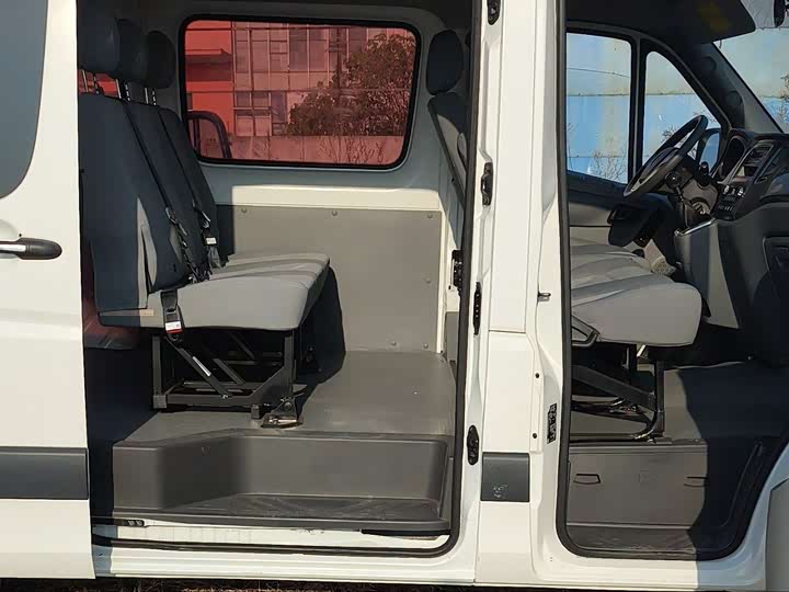 Foton Tuyano 2024 2024款 都市版多功能 2.0T手动 短轴低顶 后单胎5/6/9座