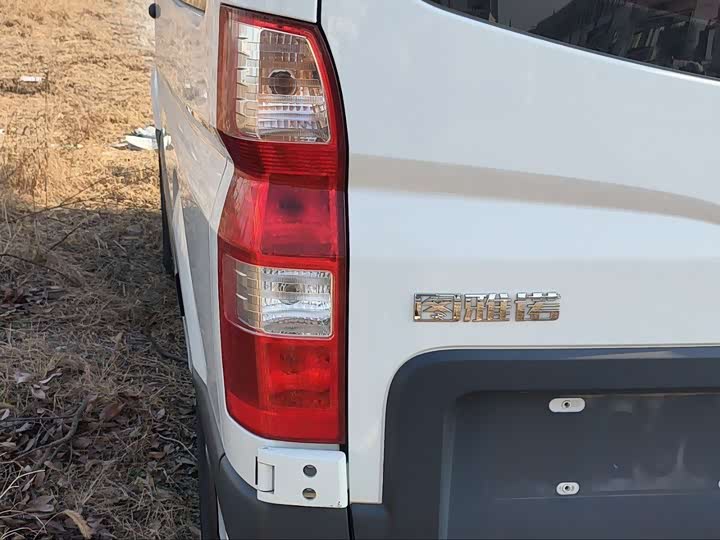 Foton Tuyano 2024 2024款 都市版多功能 2.0T手动 短轴低顶 后单胎5/6/9座