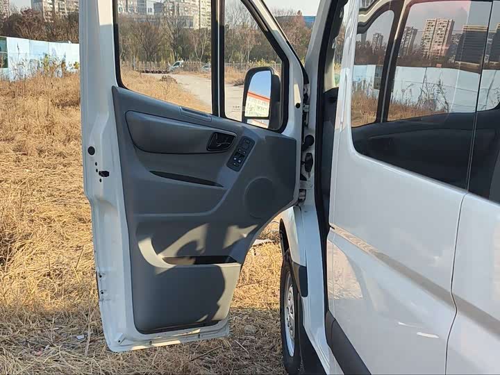 Foton Tuyano 2024 2024款 都市版多功能 2.0T手动 短轴低顶 后单胎5/6/9座