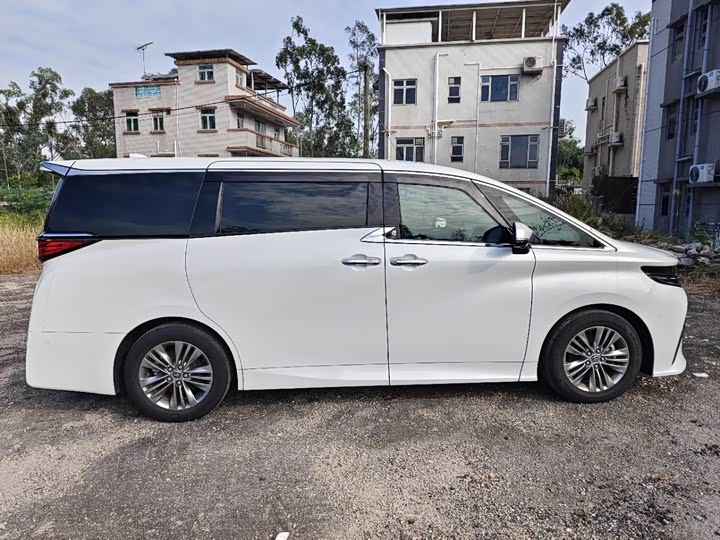 Toyota Alphard 2023 2023款 双擎 2.5L 臻享·黄金版