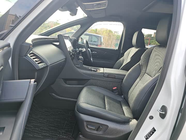 Toyota Alphard 2023 2023款 双擎 2.5L 臻享·黄金版