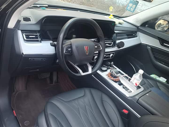 Hongqi HS5 2025 2025款 2.0T 两驱玄影版