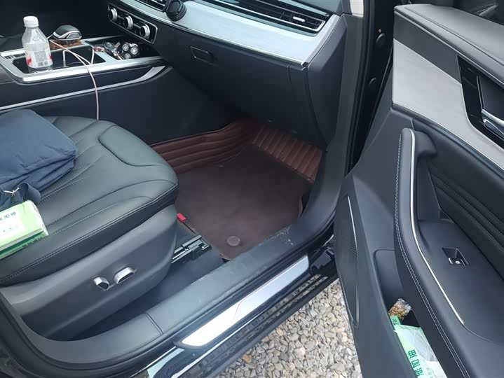 Hongqi HS5 2025 2025款 2.0T 两驱玄影版