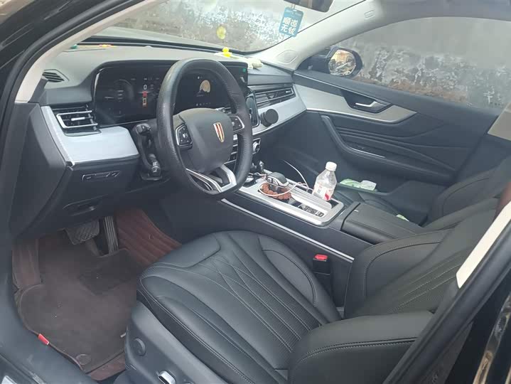 Hongqi HS5 2025 2025款 2.0T 两驱玄影版