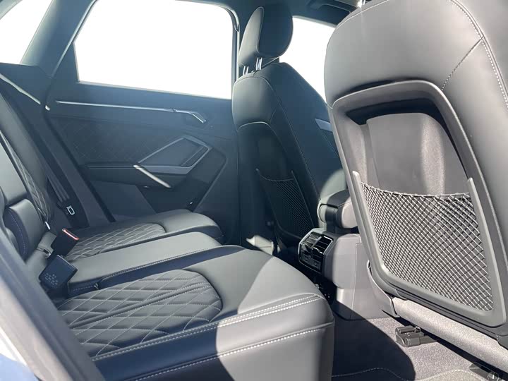 Audi Q3 2024 2024款 35 TFSI 时尚动感型