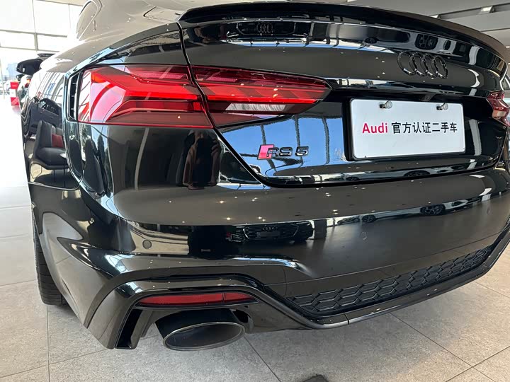 Audi RS 5 2023 2023款 RS 5 2.9T Sportback 黑曜版