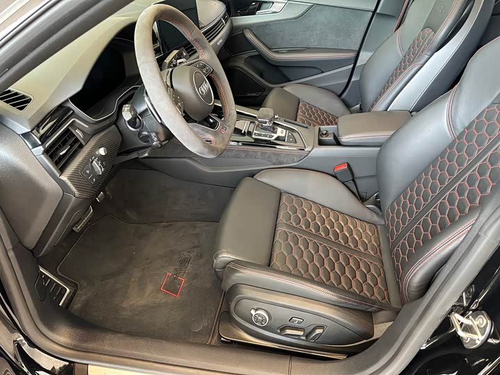 Audi RS 5 2023 2023款 RS 5 2.9T Sportback 黑曜版