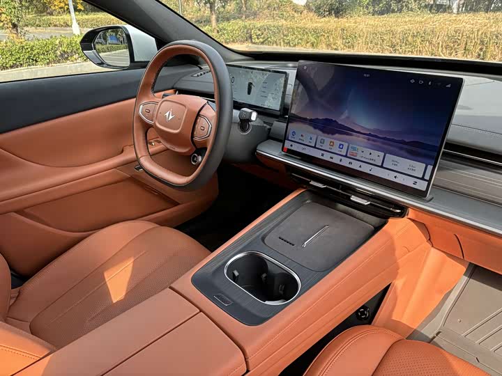 Dongfeng Yipai eπ 007 2025 2025款 纯电 565四驱Max领航版