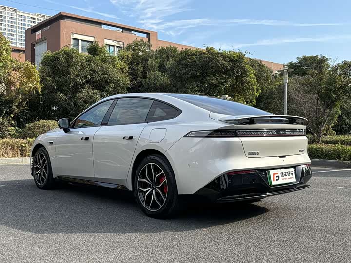 Dongfeng Yipai eπ 007 2025 2025款 纯电 565四驱Max领航版