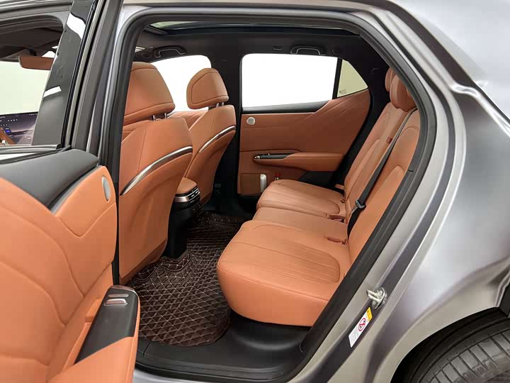 Changan Qiyuan (Nevo) E07 2025 2025款 纯电 四驱 90kWh Ultra高性能版