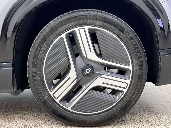 Changan Qiyuan (Nevo) E07 2025 2025款 纯电 四驱 90kWh Ultra高性能版