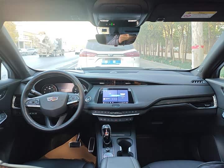 Cadillac XT4 2022 2022款 28T 四驱铂金型