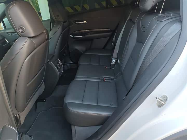Cadillac XT4 2022 2022款 28T 四驱铂金型