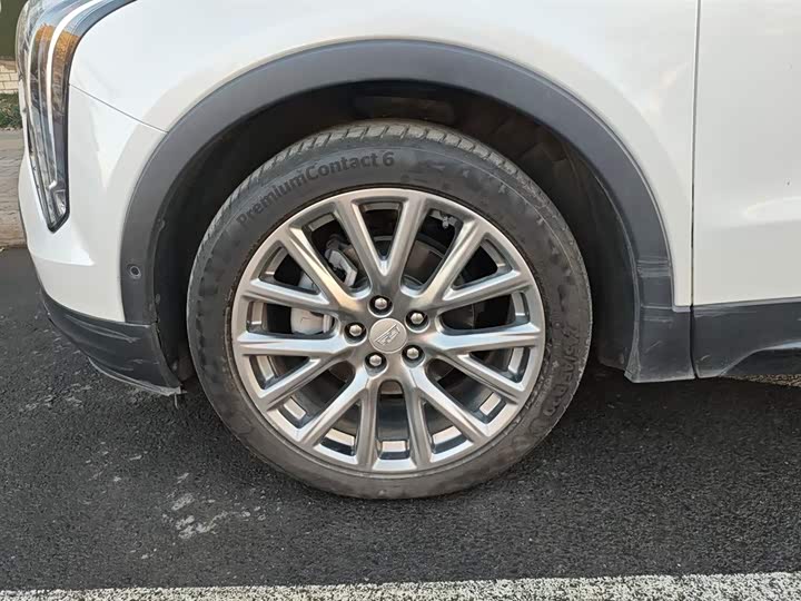 Cadillac XT4 2022 2022款 28T 四驱铂金型