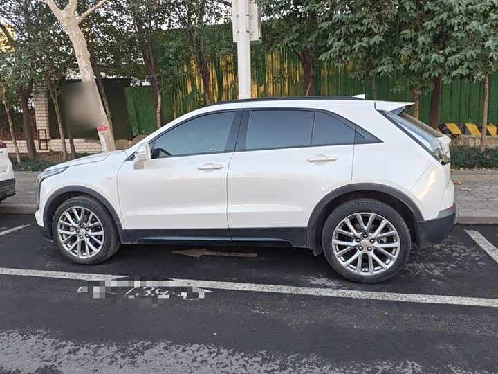 Cadillac XT4 2022 2022款 28T 四驱铂金型