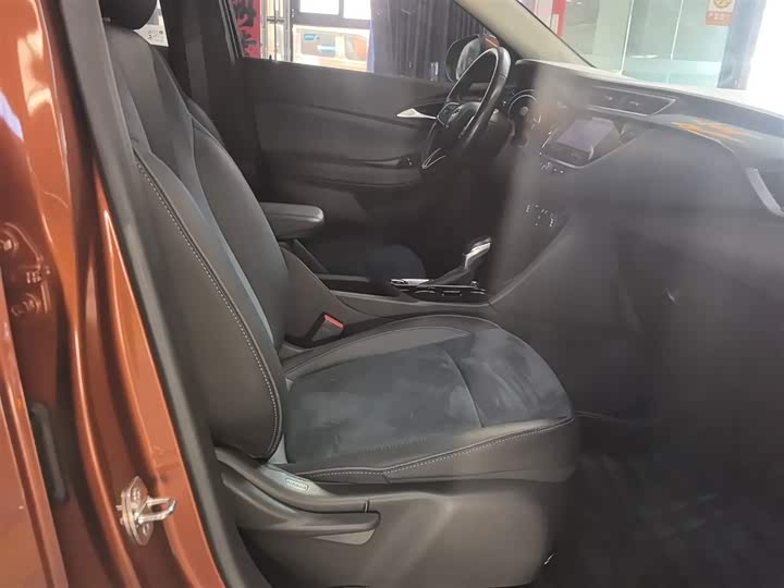 Buick Encore GX 2020 2020款 20T CVT两驱豪华型