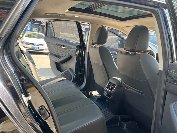 Dongfeng Aeolus Yixuan Max 2023 2023款 1.5T 超炫潮爸版