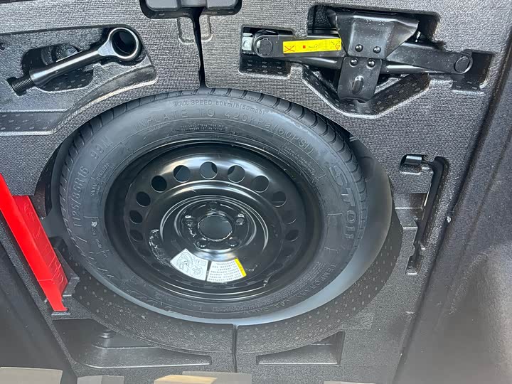 Dongfeng Aeolus Yixuan Max 2023 2023款 1.5T 超炫潮爸版