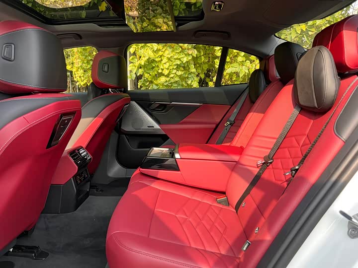 BMW i5 2025 2025款 eDrive 40L M运动套装