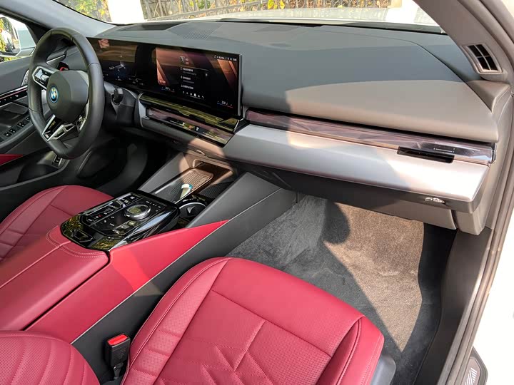 BMW i5 2025 2025款 eDrive 40L M运动套装