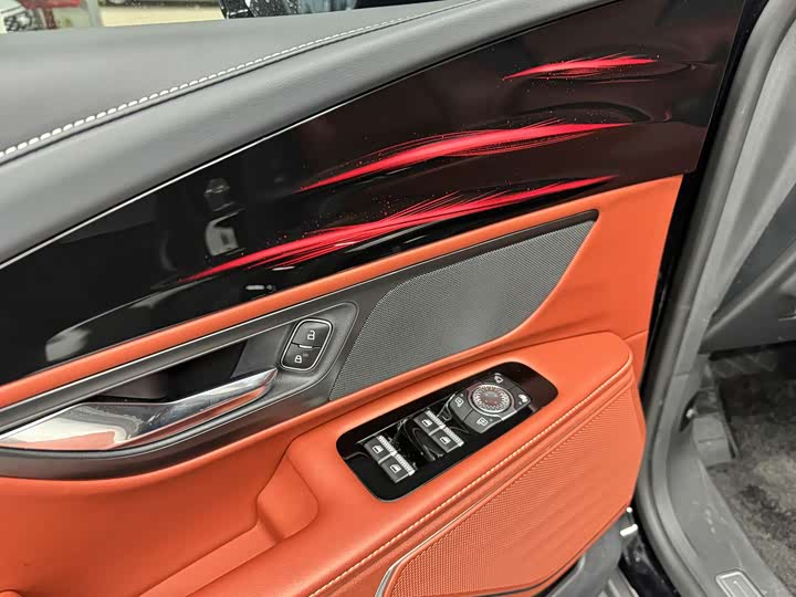 Lincoln Nautilus 2025 2025款 2.0T 四驱尊逸版