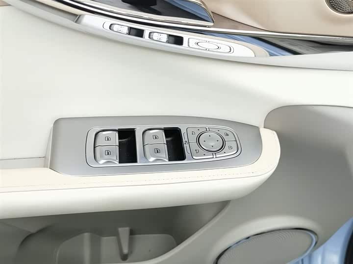 Ora Ballet Cat 2022 2022款 401km 胡桃夹子版