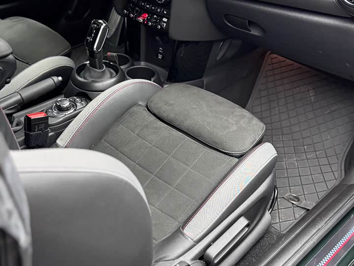 Mini Mini JCW 2022 2022款 改款 2.0T JOHN COOPER WORKS ALL-IN