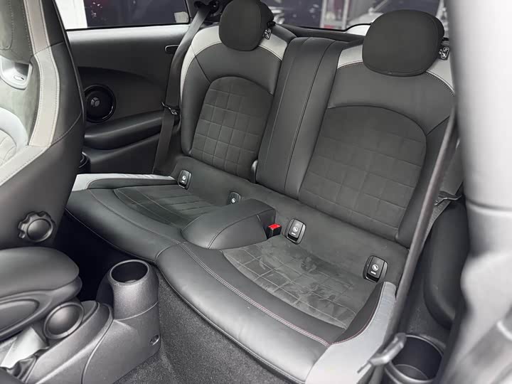 Mini Mini JCW 2022 2022款 改款 2.0T JOHN COOPER WORKS ALL-IN