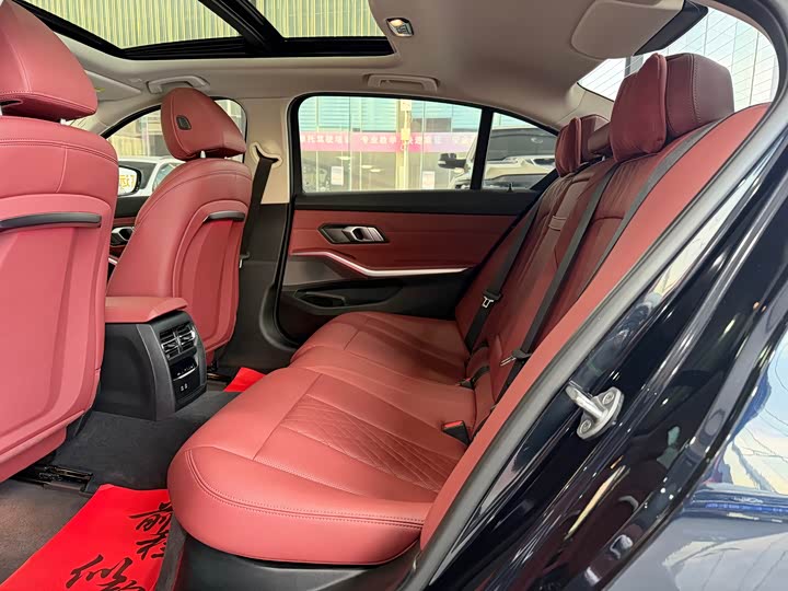 BMW i3 2025 2025款 eDrive 35 L