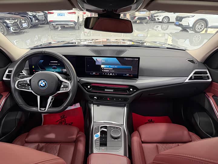 2025 BMW i3
