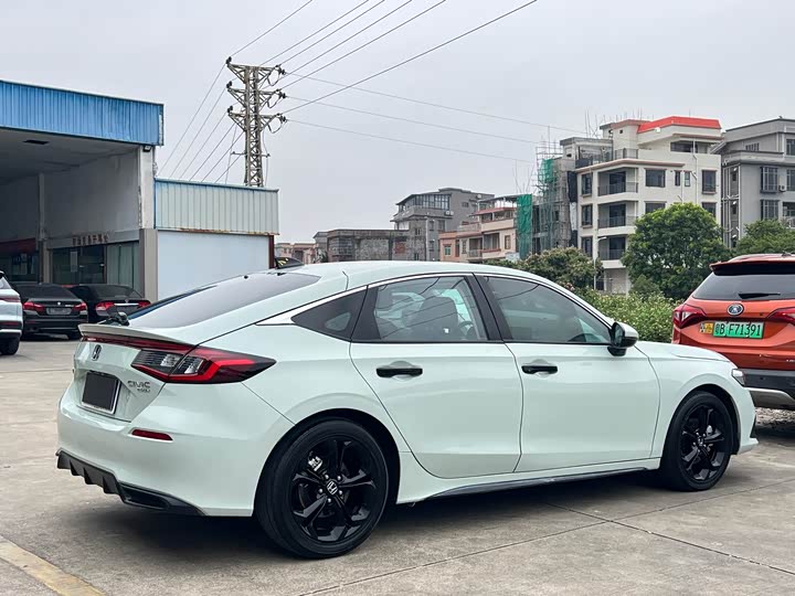 Honda Civic 2023 2023款 HATCHBACK 2.0L e:HEV 极曜版