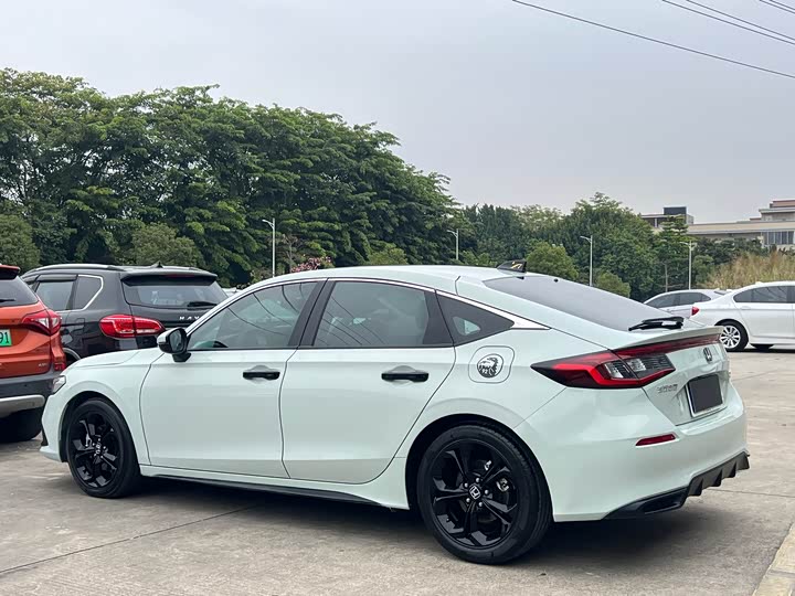 Honda Civic 2023 2023款 HATCHBACK 2.0L e:HEV 极曜版