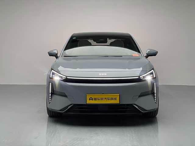 Geely Galaxy L6 2023 2023款 125km 星舰