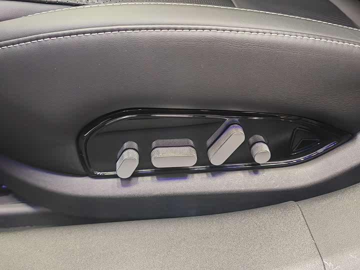 Avatr 12 2025 2025款 Ultra增程版