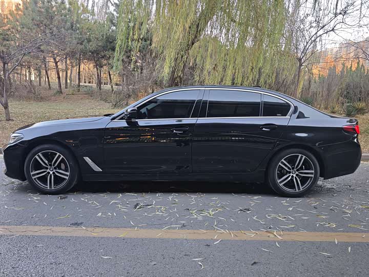 BMW 5 Series Hybrid 2022 2022款 535Le M运动套装