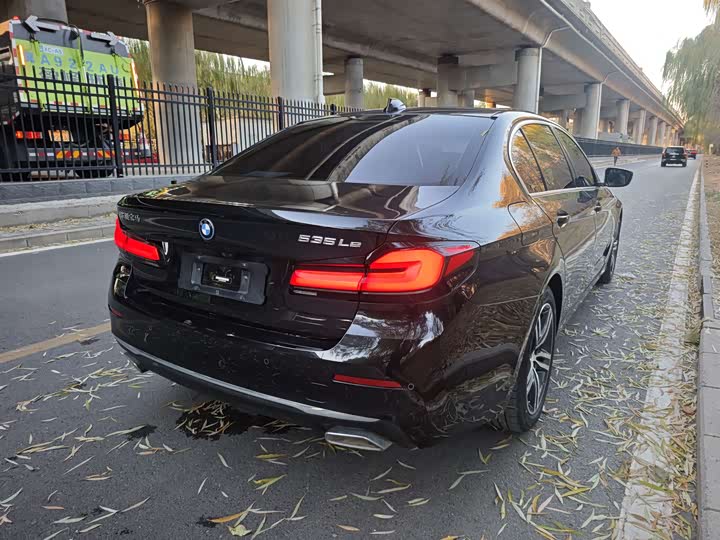 BMW 5 Series Hybrid 2022 2022款 535Le M运动套装