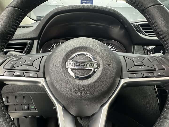 Nissan X-Trail 2023 2023款 经典 2.0L 两驱智联臻享版