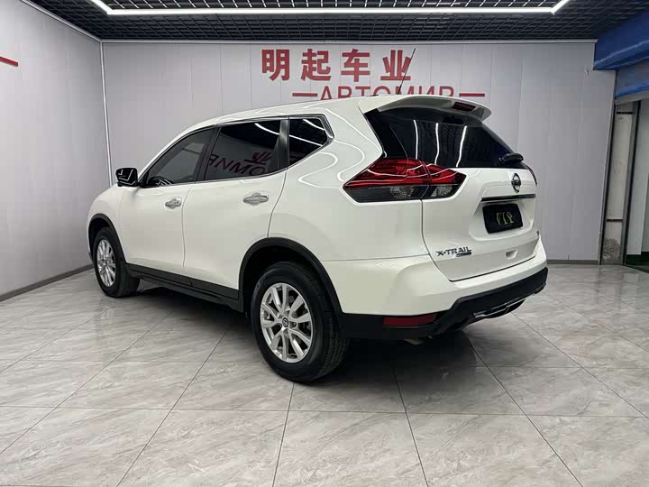 Nissan X-Trail 2023 2023款 经典 2.0L 两驱智联臻享版