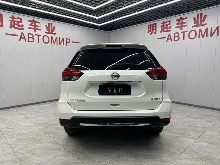 Nissan X-Trail 2023 2023款 经典 2.0L 两驱智联臻享版