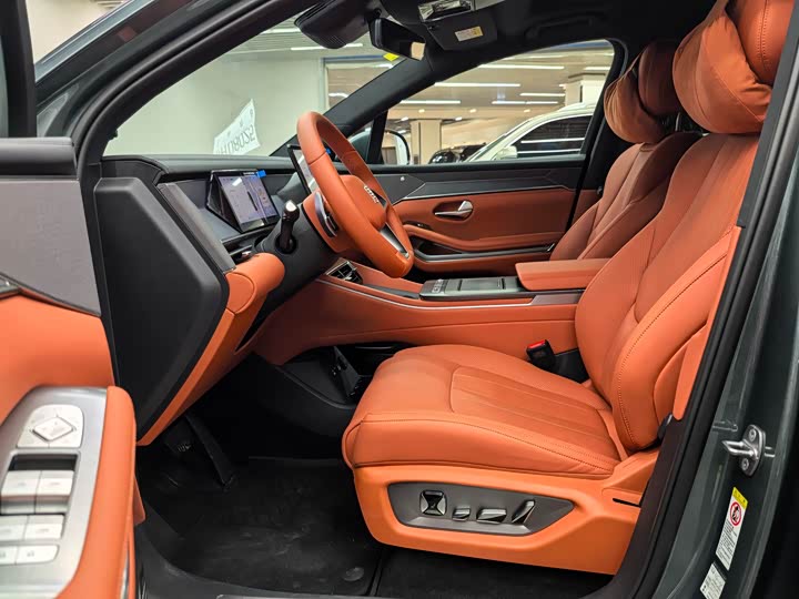 BYD Tang L 2025 2025款 DM 175KM无人机玩家版