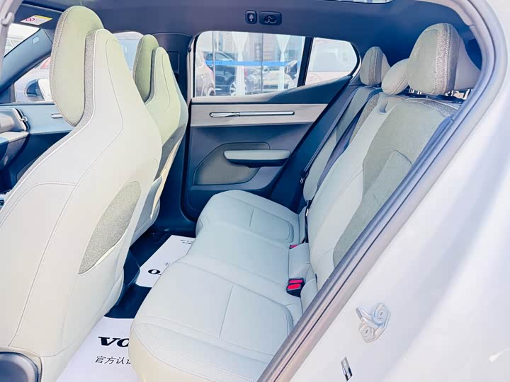 Volvo EX30 2025 2025款 后驱长续航版 Plus